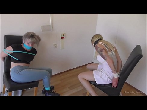 ❤️ Verslaafd / vastgebonden en de mond gesnoerd / jonkvrouw in nood ☑ Porn video at nl.sexuria-net.ru