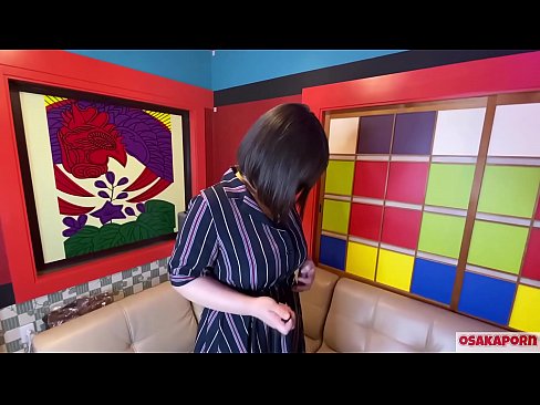 ❤️ Japanse cutie met grote tieten masturbeert met sexspeeltjes en heeft een orgasme. Ze vertelt in een interview over haar neukervaring. Enorme tieten en harig kutje die luid kreunen. Osakaporn ☑ Porn video at nl.sexuria-net.ru