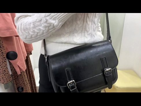 ❤️ Publiekelijke masturbatie van jonge teef FeralBerry met een dildo in de paskamer ☑ Porn video at nl.sexuria-net.ru